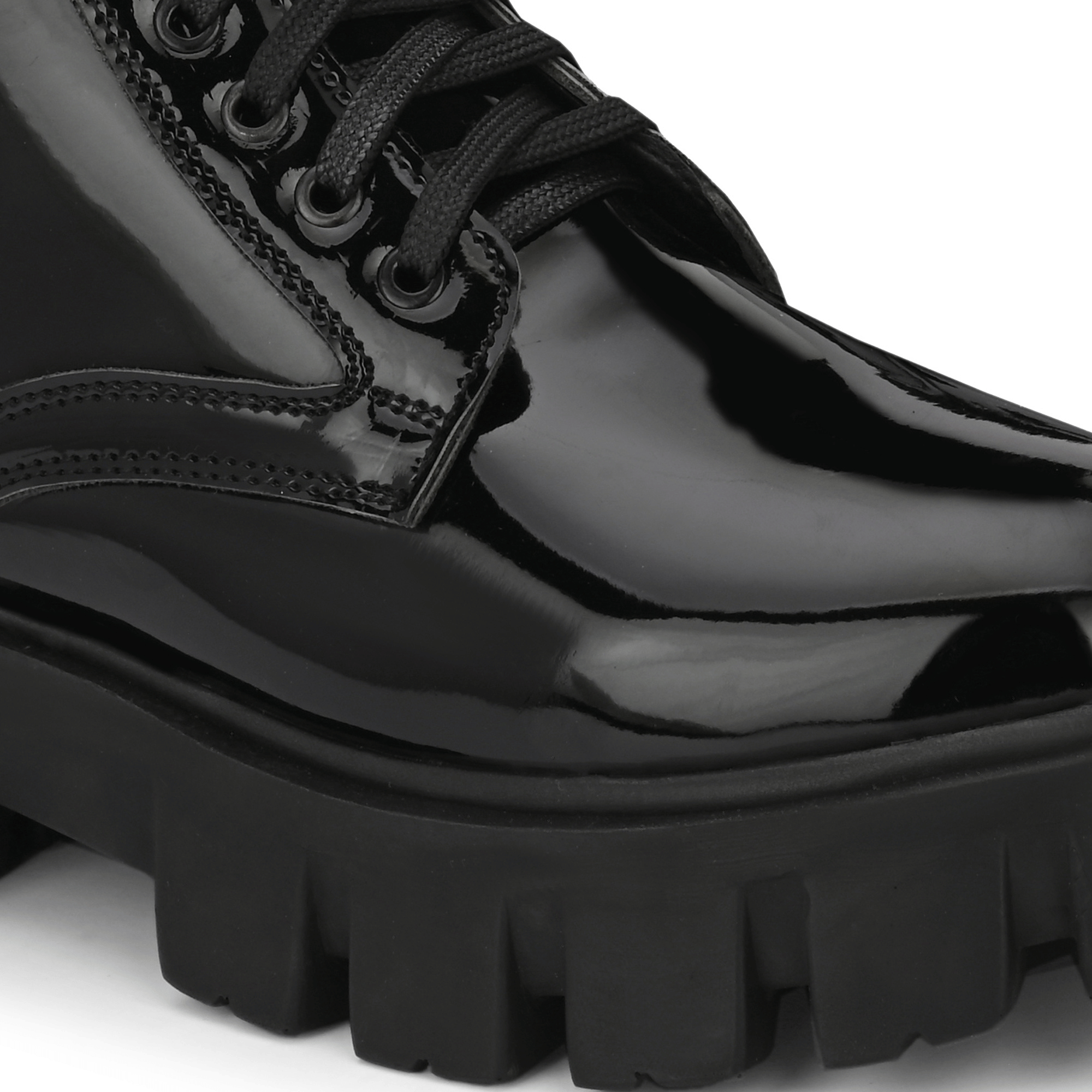 Attitudist Glossy Black Stylish Side Pocket High Heel Ankle Boots For Men MTOSSC