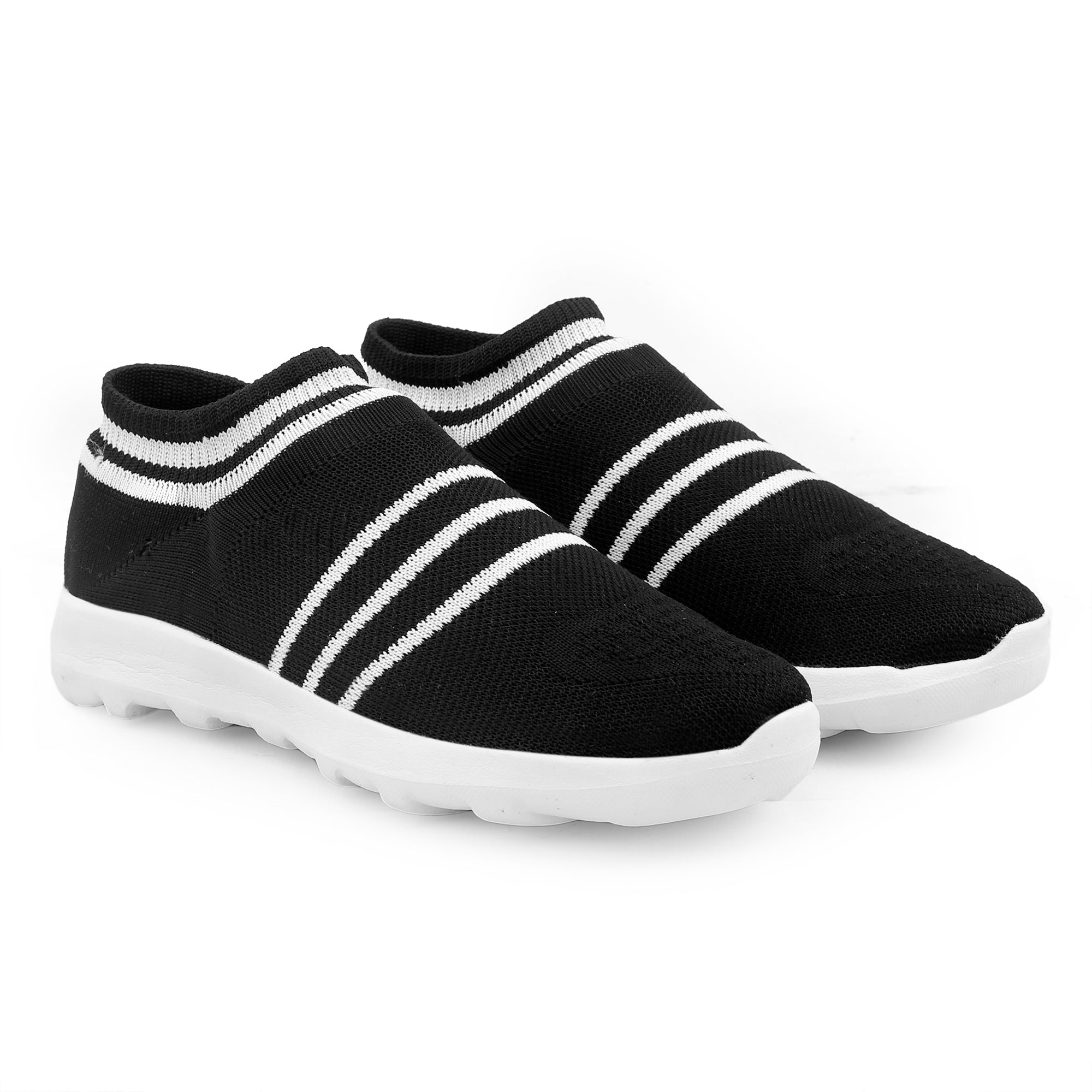 attitudist-black-white-light-weight-all-day-comfy-sports-shoes-for-men-1
