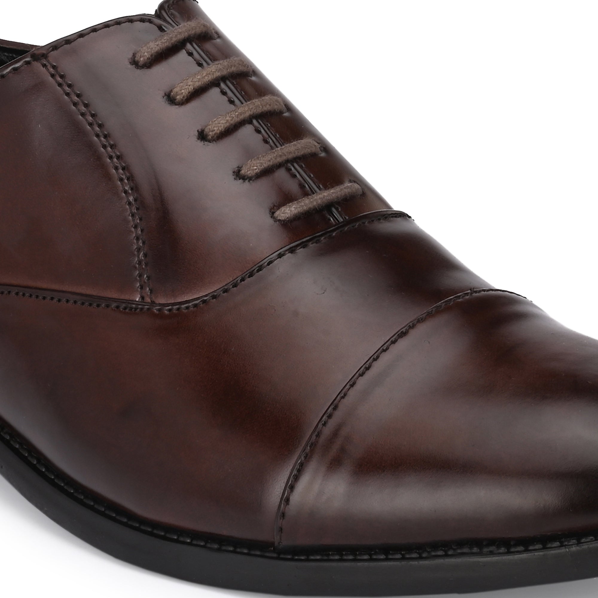 Attitudist Handcrafted Oxford Brown Plain Formal Laceup Derby Shoes With Cap Toe For Men MTOBSF
