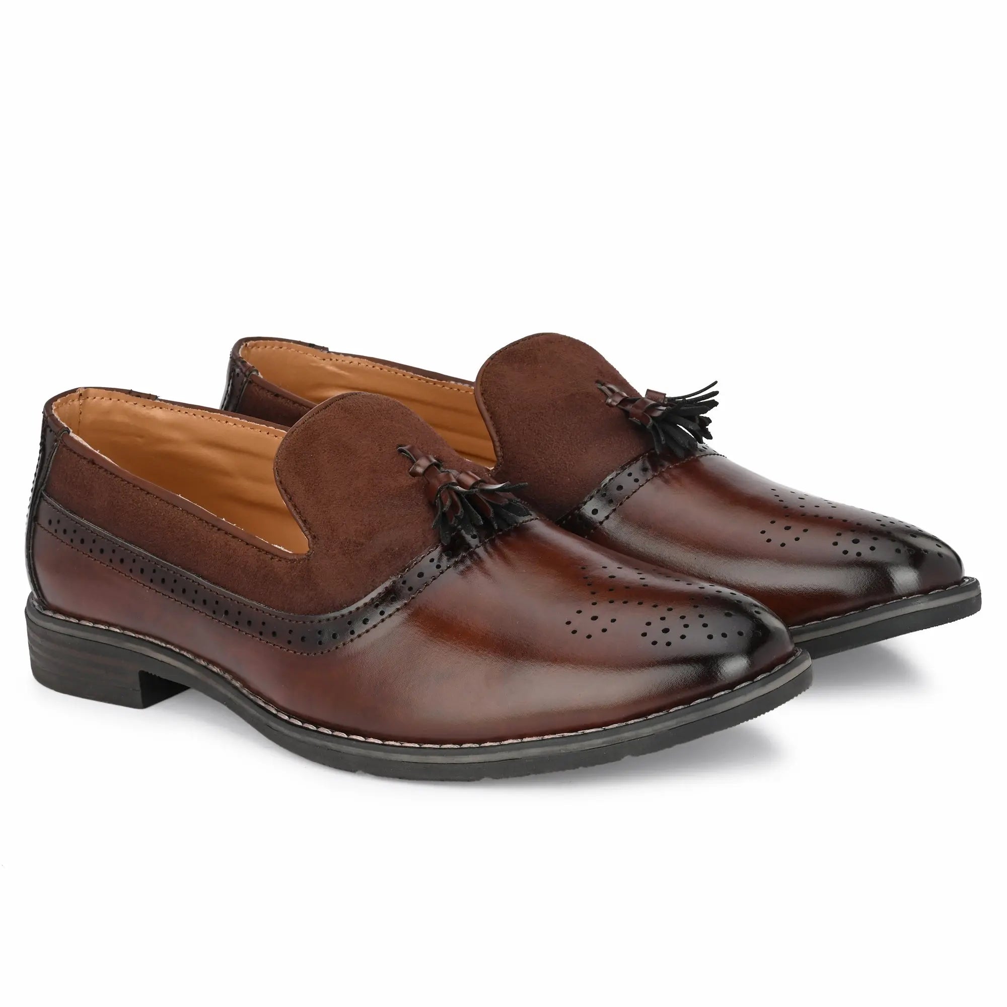 Attitudist Handcrafted Brown Tassel Loafer With Knotted